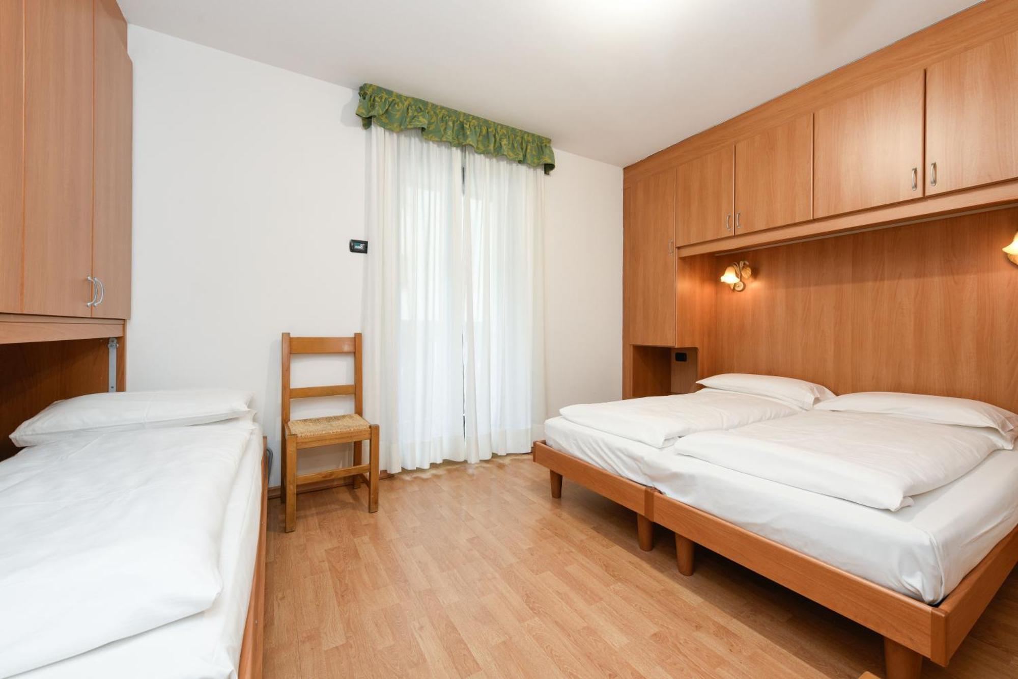 Hotel Denny Пинцоло Экстерьер фото