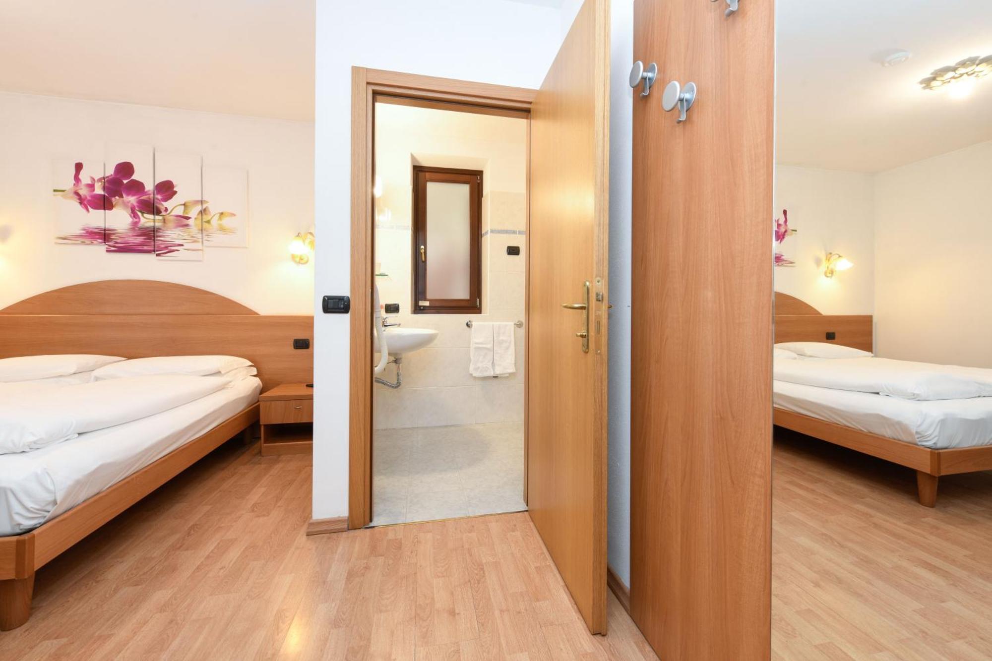 Hotel Denny Пинцоло Экстерьер фото