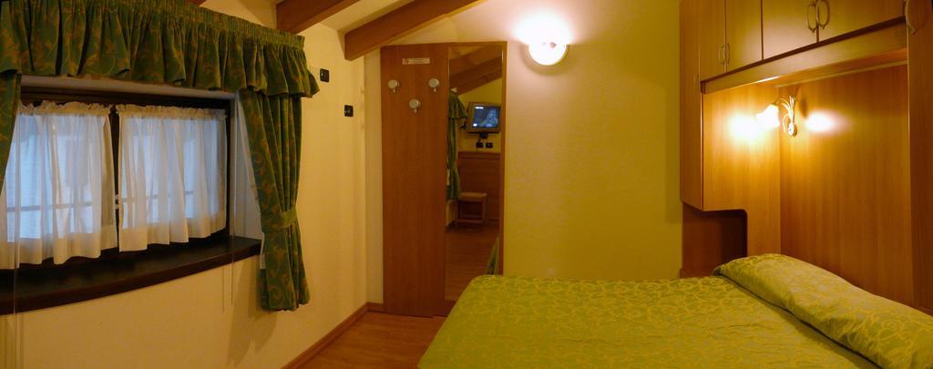Hotel Denny Пинцоло Номер фото